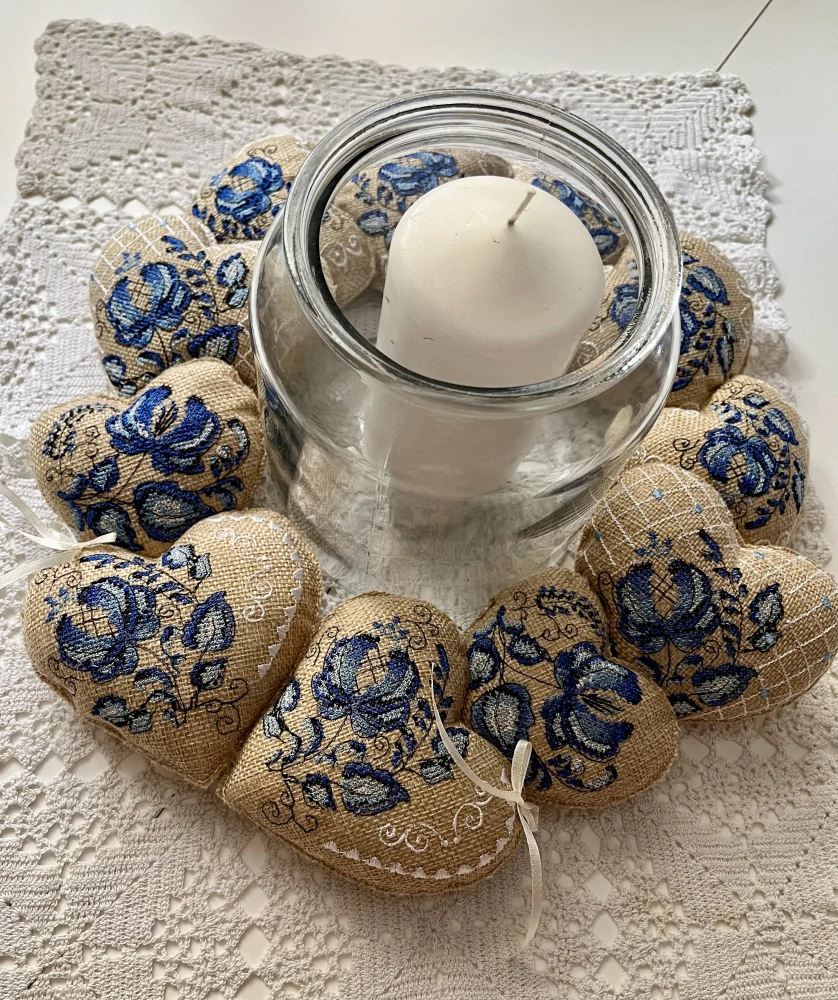 Křížková výšivka - cibulák